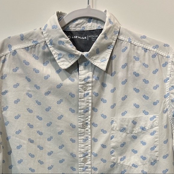 Airwalk Pineapple Print Casual Short Sleeve Button-Up - Picture 4 of 11